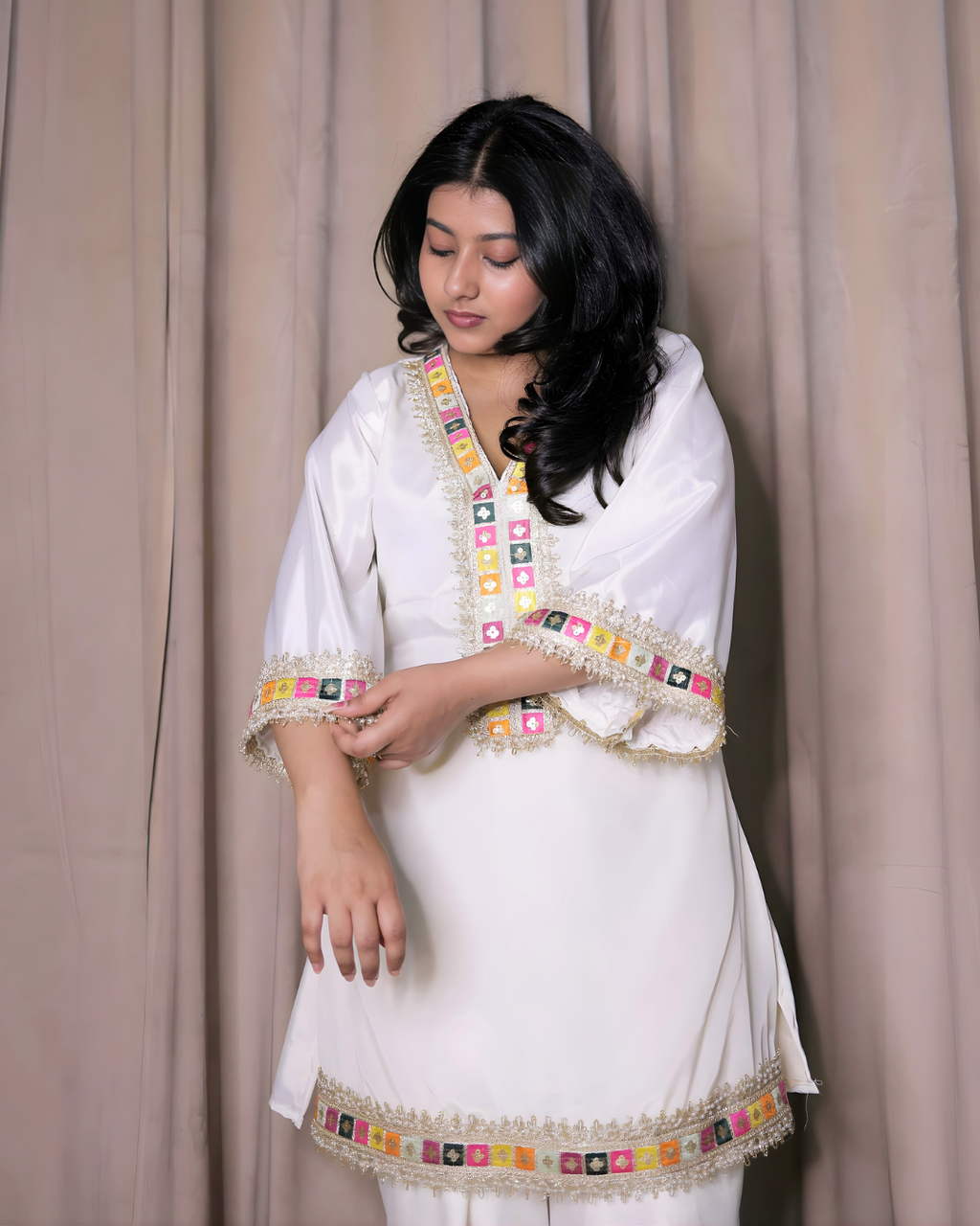 White Minimal Crepe Kurta Set