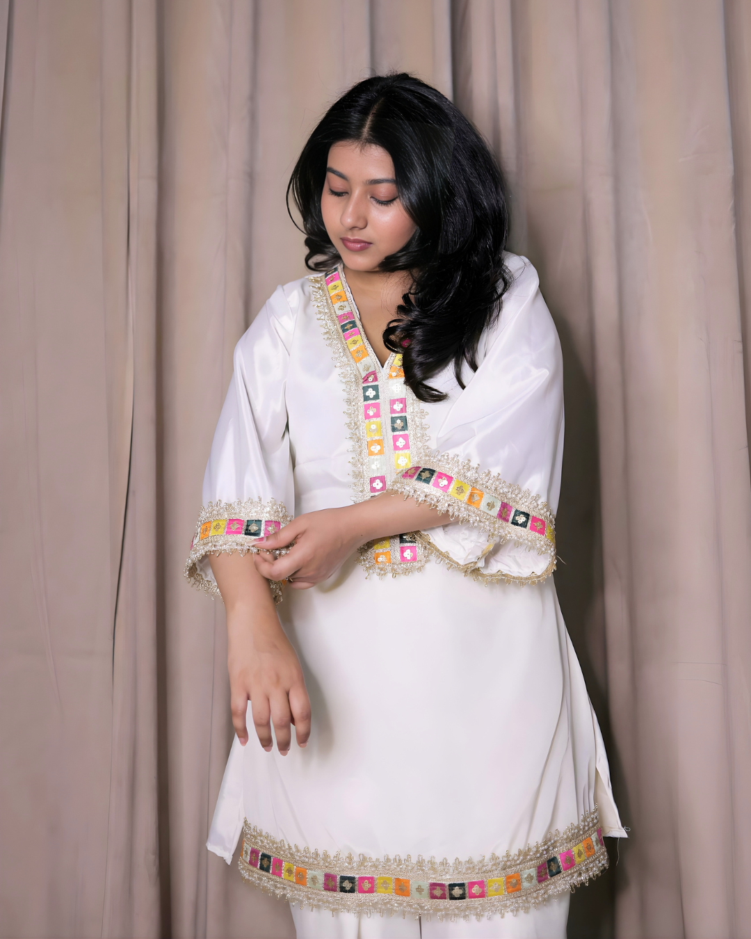 White Minimal Crepe Kurta Set