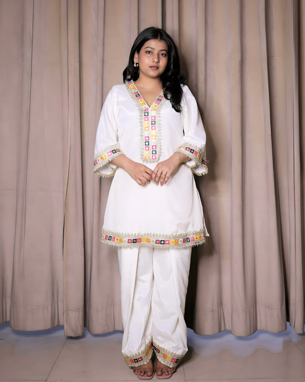 White Minimal Crepe Kurta Set